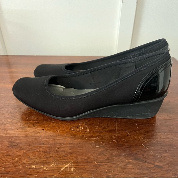 Women's Wisher Flexible Sport Wedge Pumps size 7.5 super comfy! - Picture 2 of 7